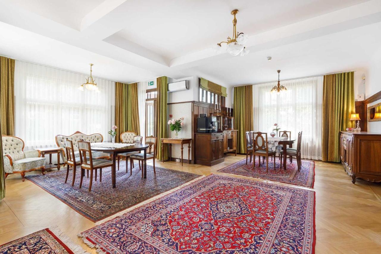 Villa Meri 페르누 외부 사진