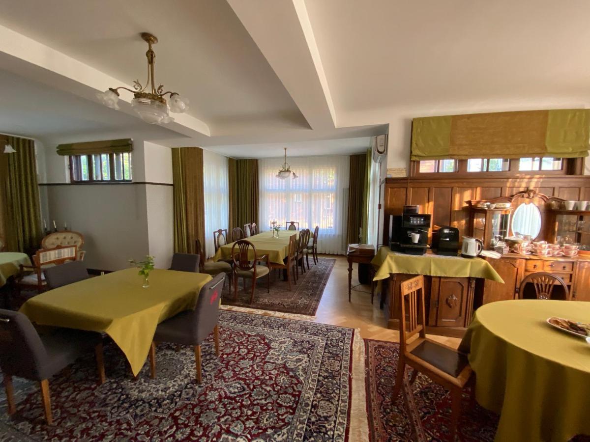 Villa Meri 페르누 외부 사진